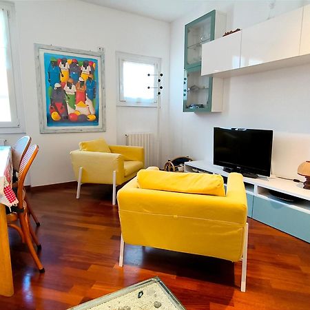 La Meridiana Sul Lago Abbadia Lariana Room photo